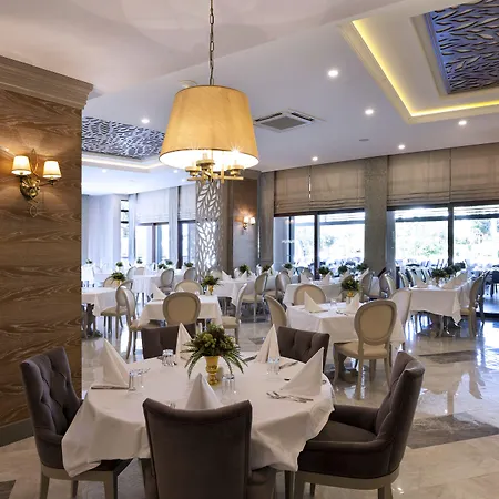 度假村 Samara Bodrum Ultra 托尔巴